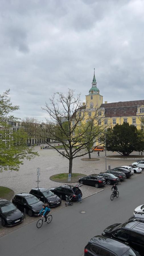 Gemuetliche Maisonettewohnung Mit Dachterrasse Am Schloss โอลเดนบวร์ก ภายนอก รูปภาพ