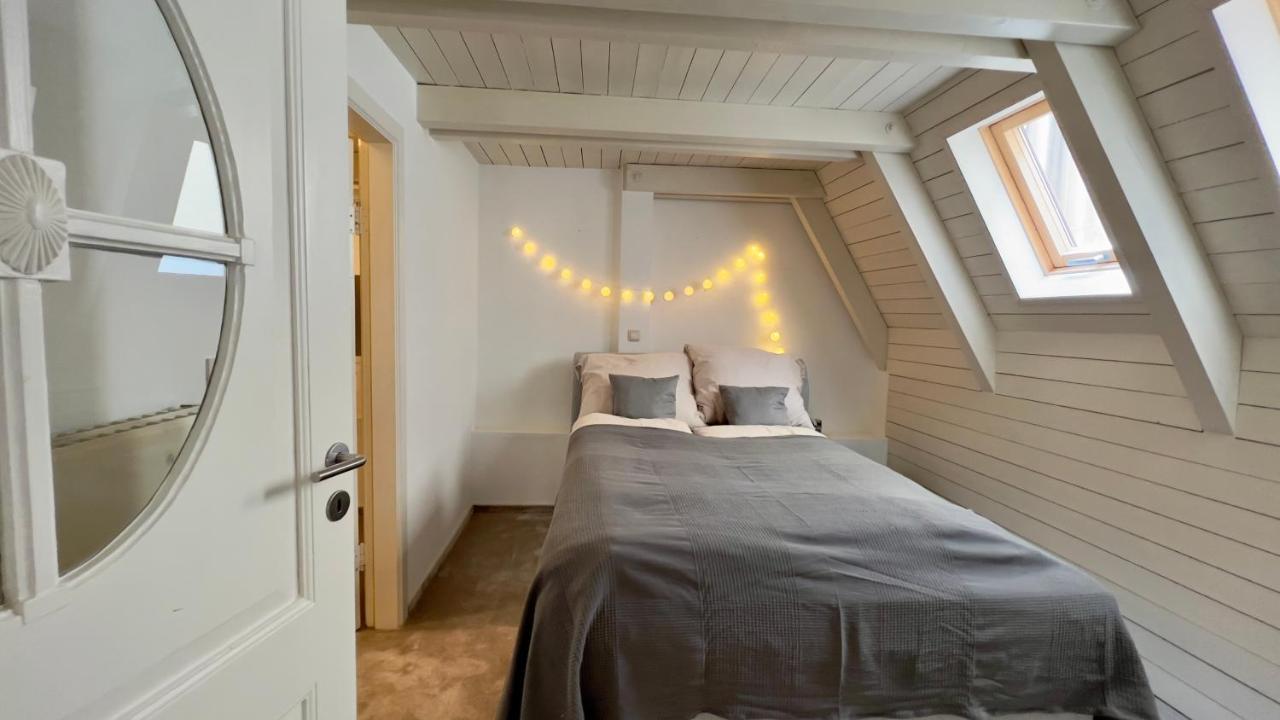 Gemuetliche Maisonettewohnung Mit Dachterrasse Am Schloss โอลเดนบวร์ก ภายนอก รูปภาพ