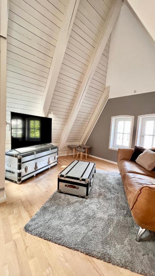 Gemuetliche Maisonettewohnung Mit Dachterrasse Am Schloss โอลเดนบวร์ก ภายนอก รูปภาพ
