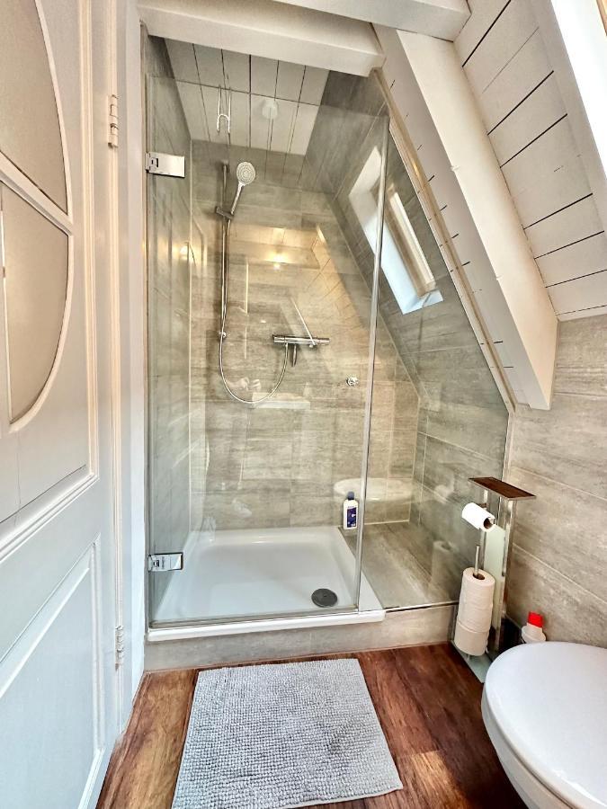 Gemuetliche Maisonettewohnung Mit Dachterrasse Am Schloss โอลเดนบวร์ก ภายนอก รูปภาพ